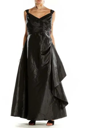 Black Elegant Floor-Length Gown