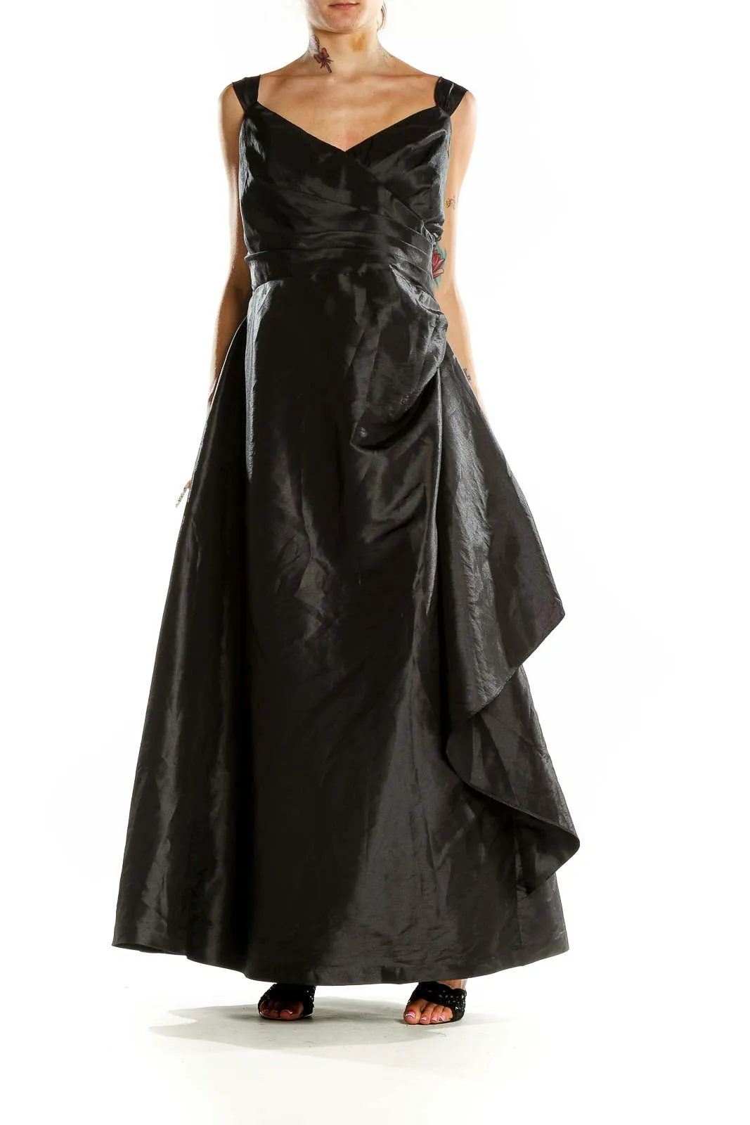 Black Elegant Floor-Length Gown