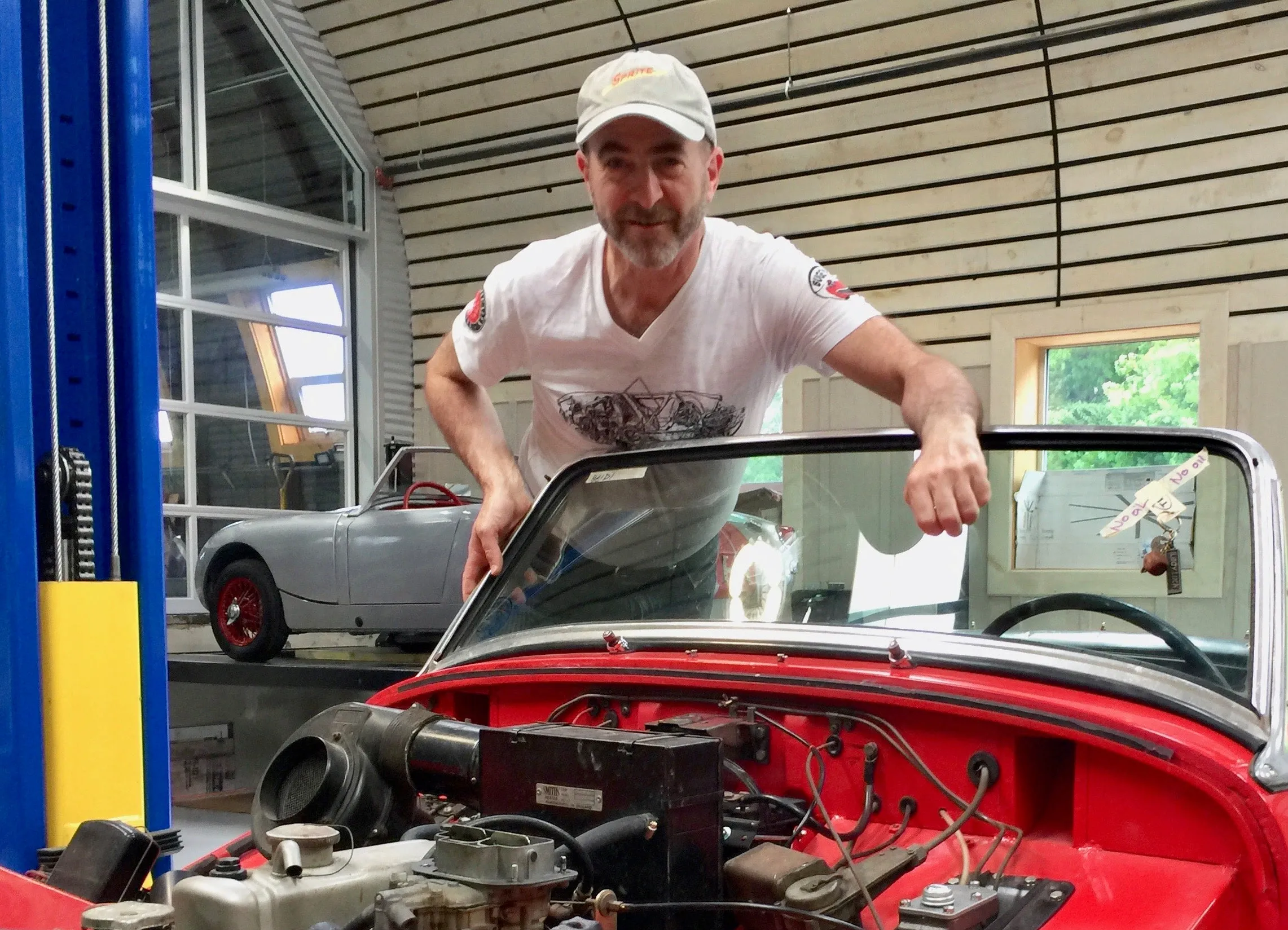 Bugeye Sprite Cutaway T-shirt