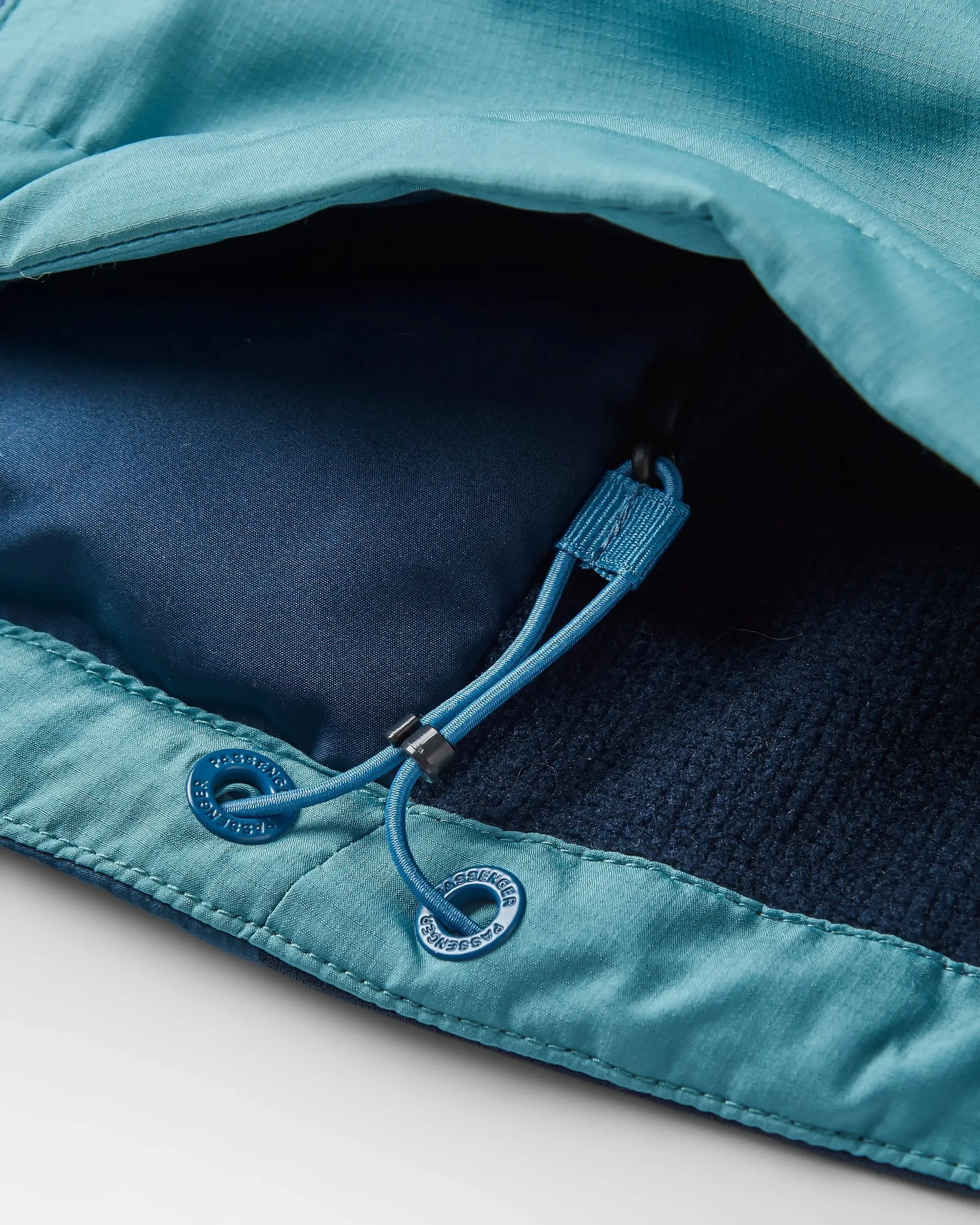 Daybreak Lightweight Recycled Thermore Insulated Vest - Rich Navy/Dark Denim/Arctic