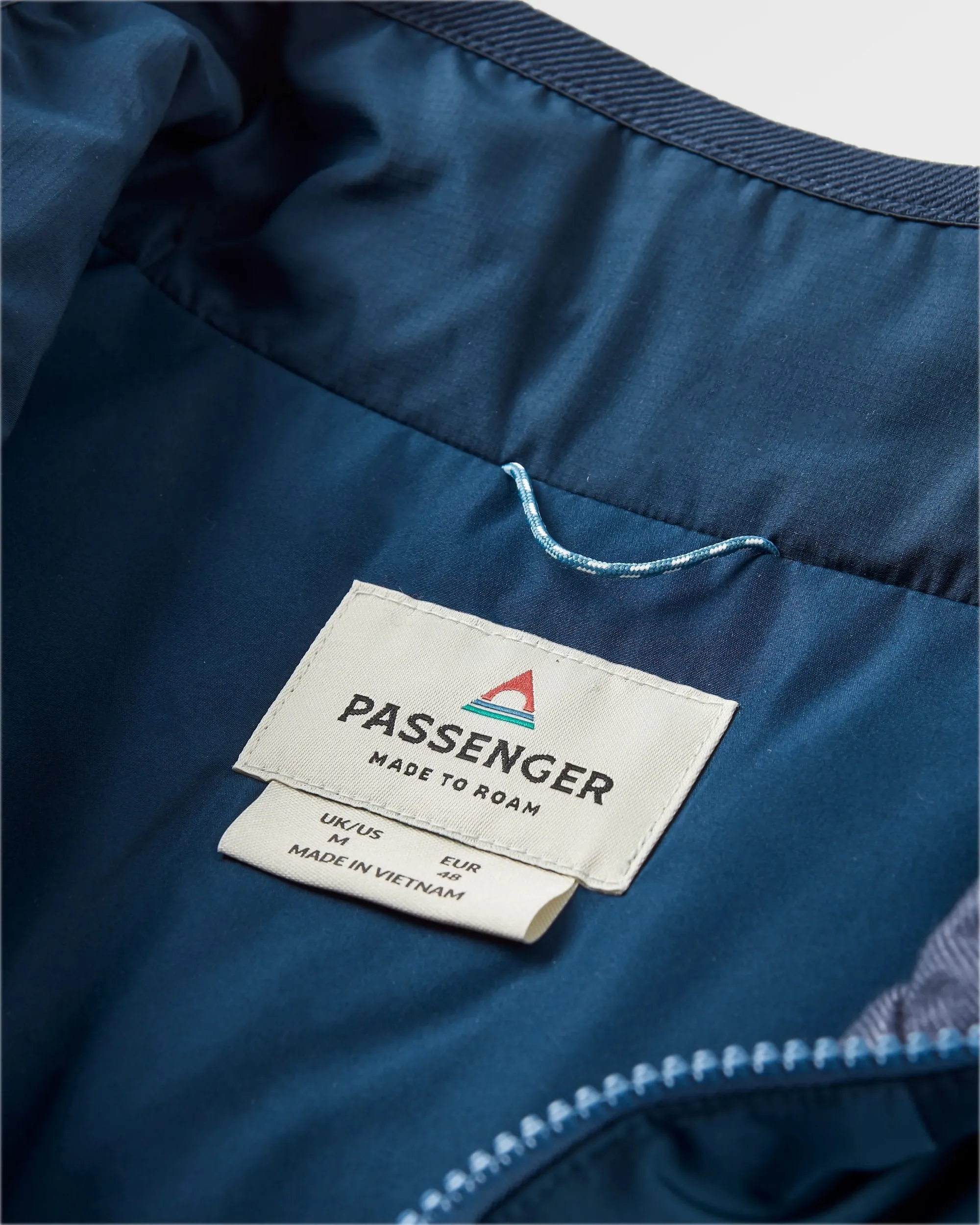 Daybreak Lightweight Recycled Thermore Insulated Vest - Rich Navy/Dark Denim/Arctic