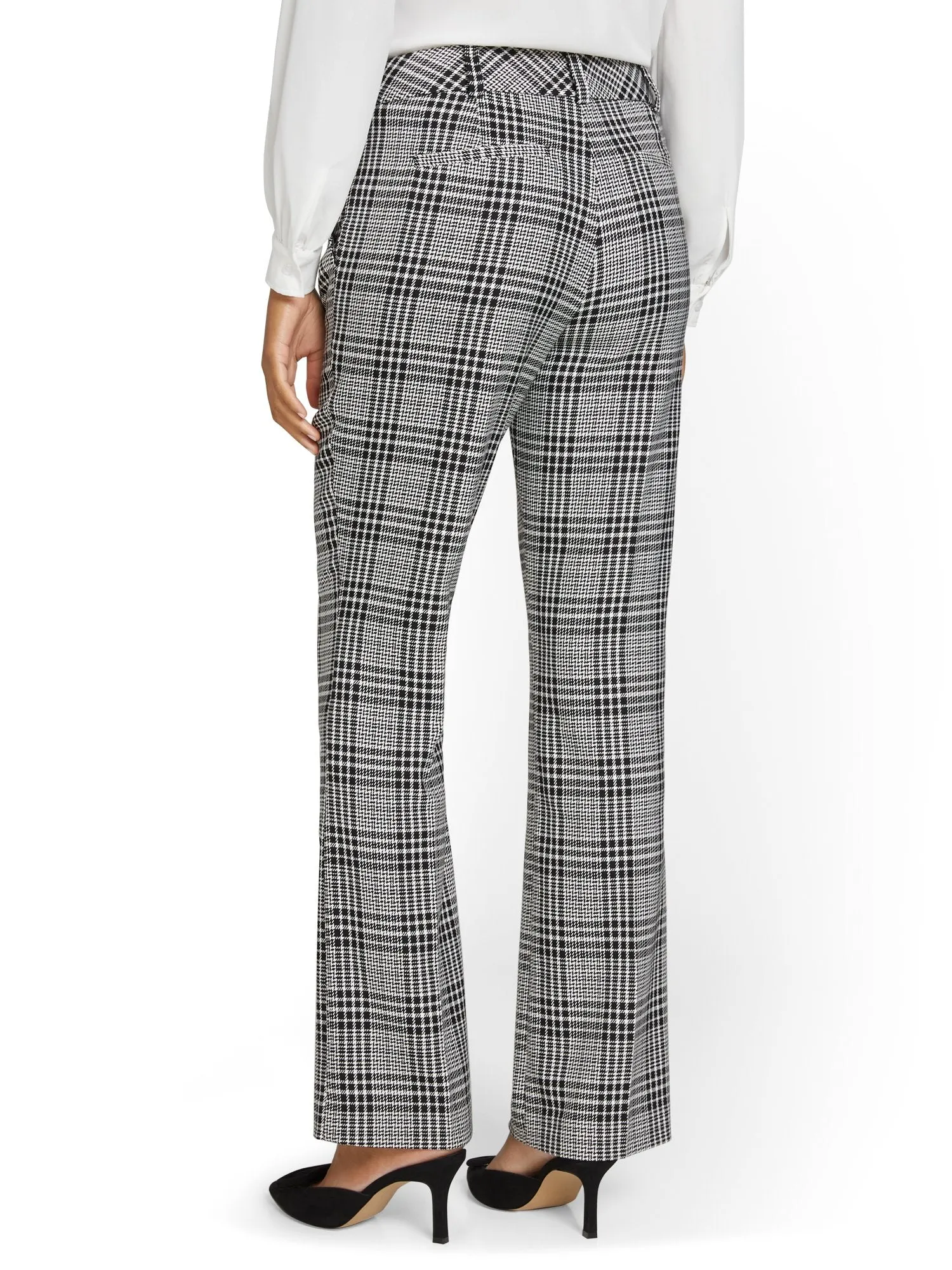 Petite Plaid Mid-Rise Modern Bootcut Pant