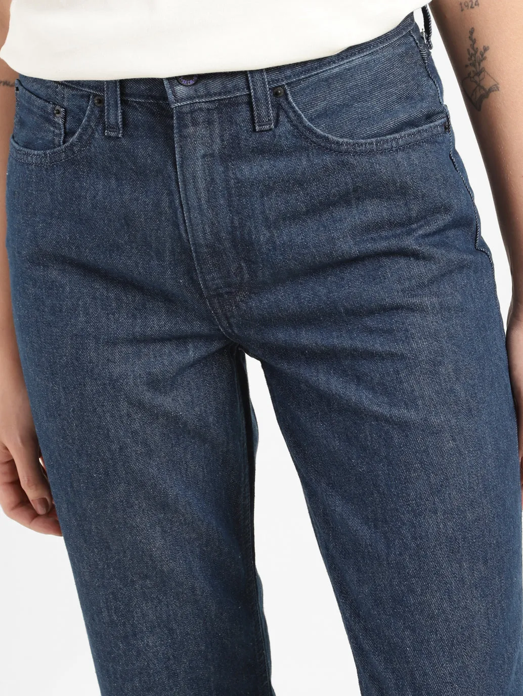 Women's 80s Blue Relaxed Fit Mid Rise Jeans