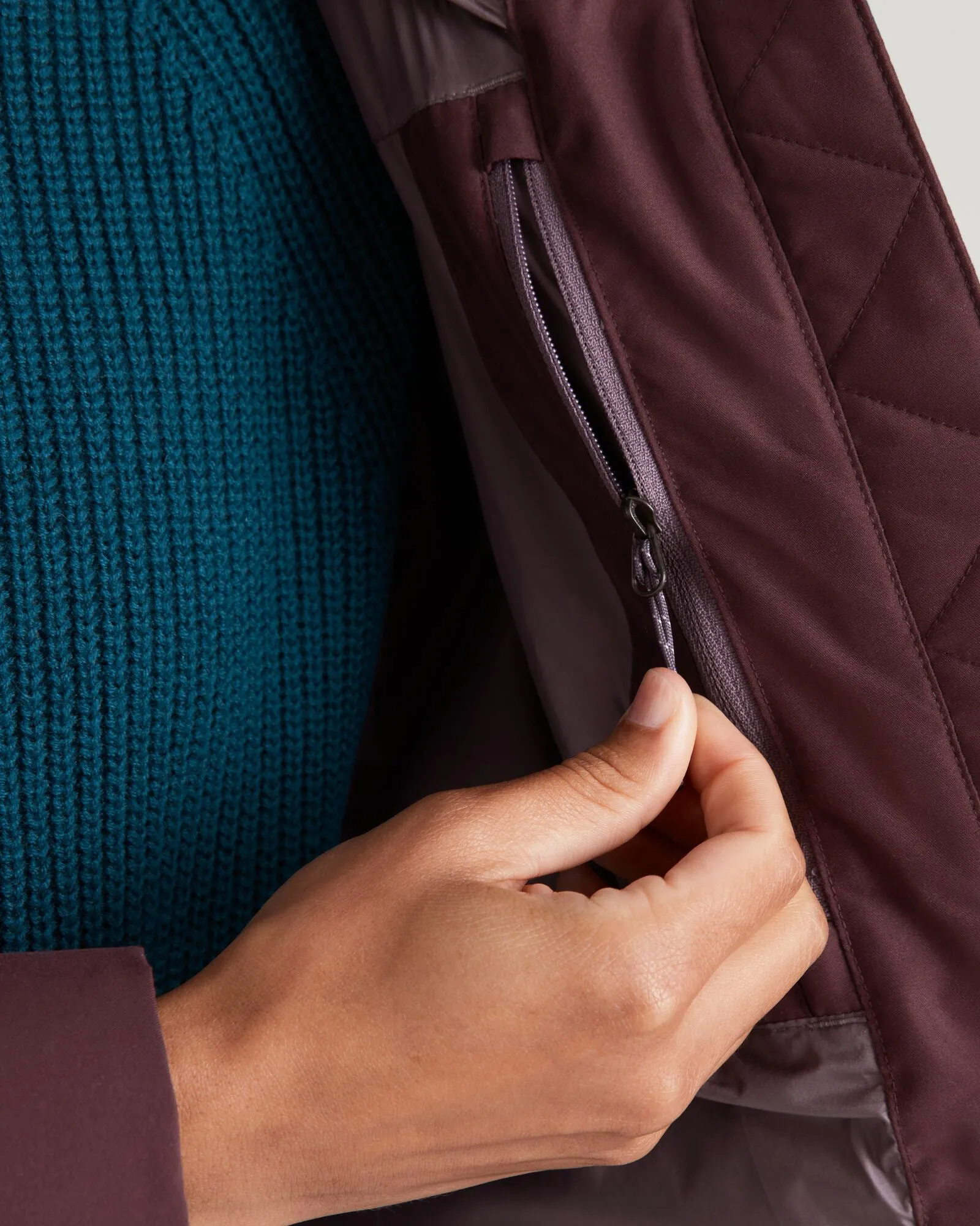Women's Frisco X Hooded Down Jacket - Pony